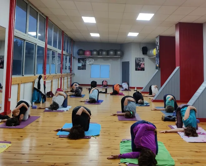 Cours collectif yoga Pilates
