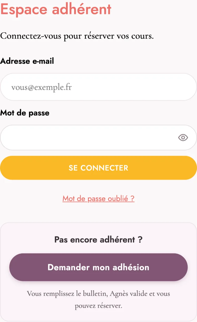 L’écran d’entrée : « Demander mon adhésion » est en bas.